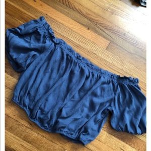 Off-the-shoulder Crop Top